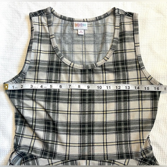LuLaRoe Plaid Sleeveless Summer Women’s Dress with Pockets Size Medium - Picture 6 of 14